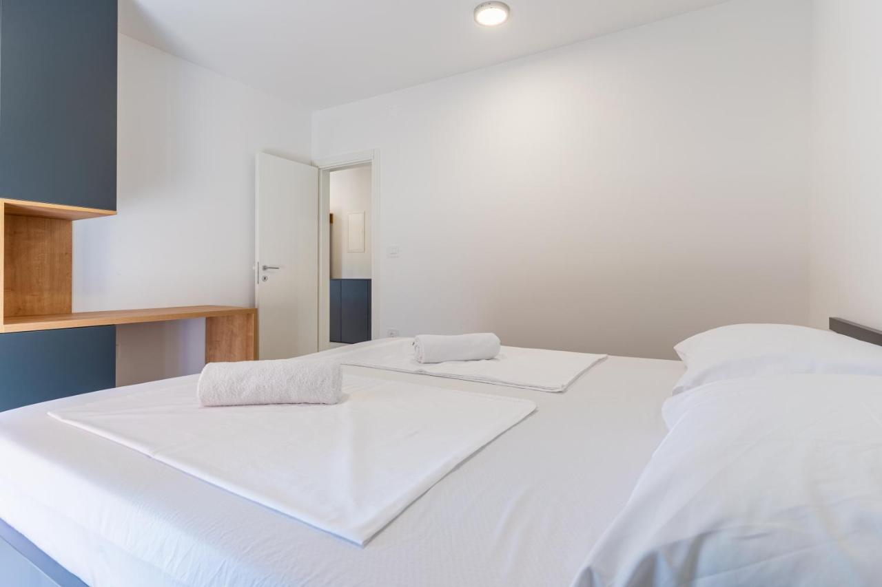 Blue Sorbeto Apartment Cres Exterior photo