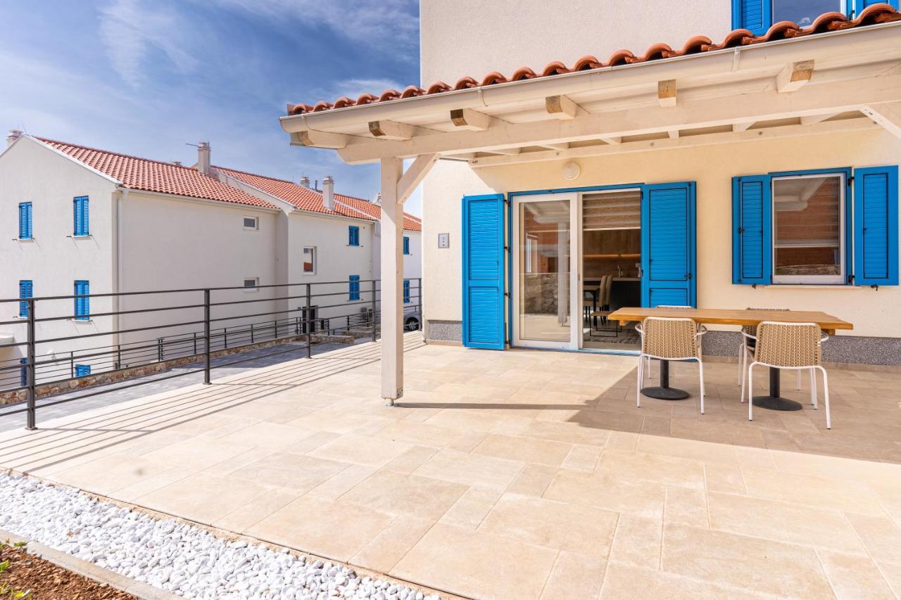 Blue Sorbeto Apartment Cres Exterior photo